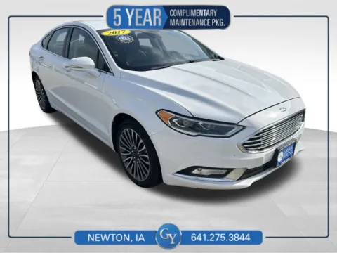 White 2017 Ford Fusion SE for sale in Newton, IA