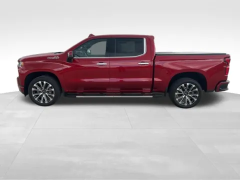 Another view of 2021 Chevrolet Silverado 1500 High Country for sale in Newton, IA at Gregg Young Cadillac of Newton