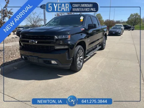 Black 2020 Chevrolet Silverado 1500 RST for sale in Newton, IA
