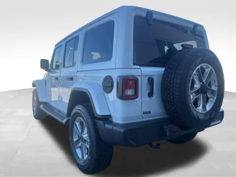 More photos of 2021 Jeep Wrangler Unlimited Sahara at Gregg Young Cadillac of Newton, IA