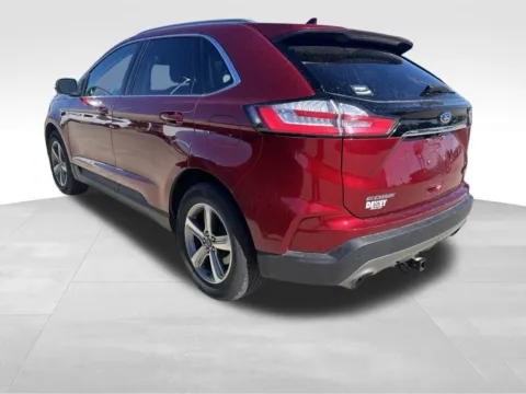 More photos of 2019 Ford Edge SEL at Gregg Young Cadillac of Newton, IA