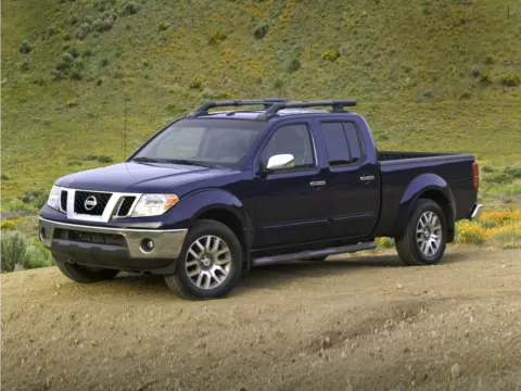 Black 2012 Nissan Frontier SL for sale in Newton, IA