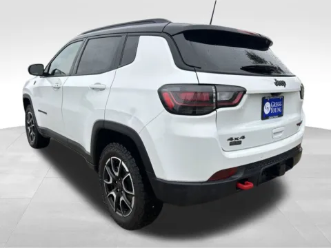 More photos of 2025 Jeep Compass Trailhawk at Gregg Young Cadillac of Newton, IA