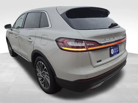 More photos of 2020 Lincoln Nautilus Reserve at Gregg Young Cadillac of Newton, IA