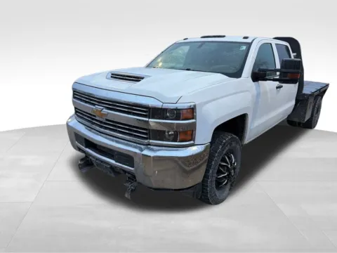 More photos of 2018 Chevrolet Silverado 3500HD Work Truck at Gregg Young Cadillac of Newton, IA