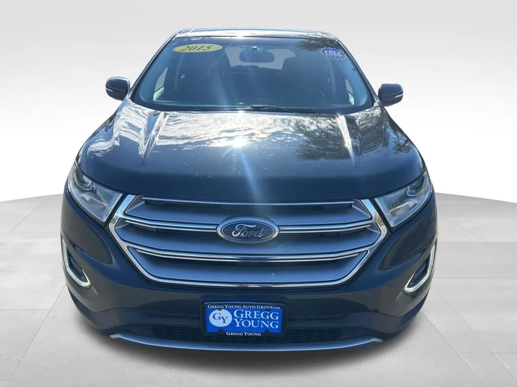 2015 Ford Edge SEL photo 2