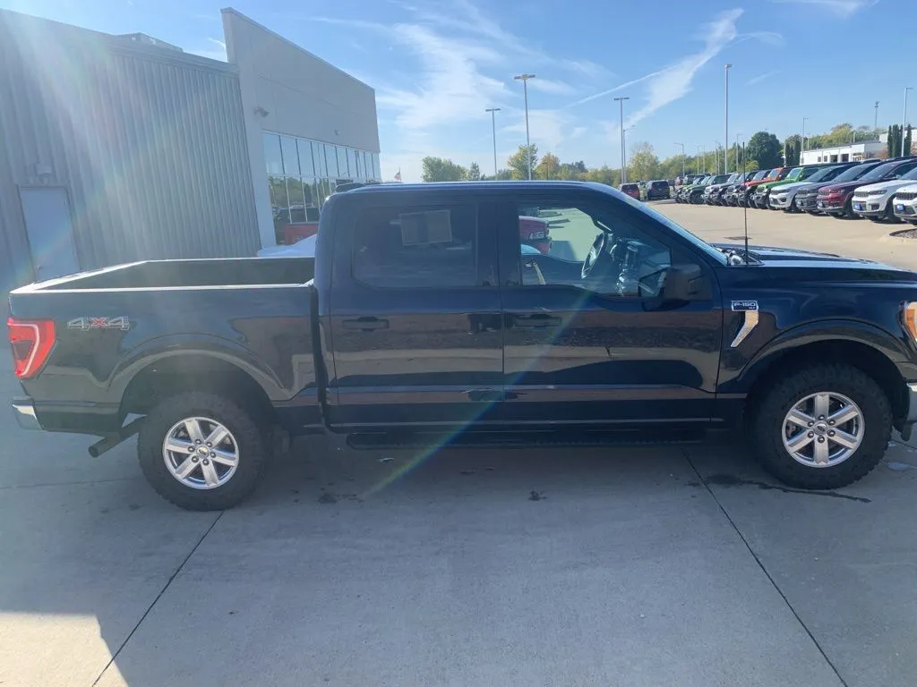 2022 Ford F-150 XL - Photo 7