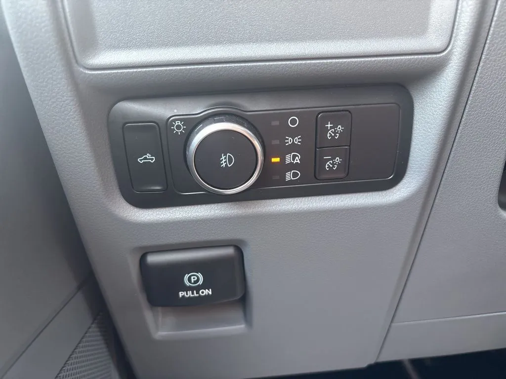 2022 Ford F-150 XLT - Photo 17