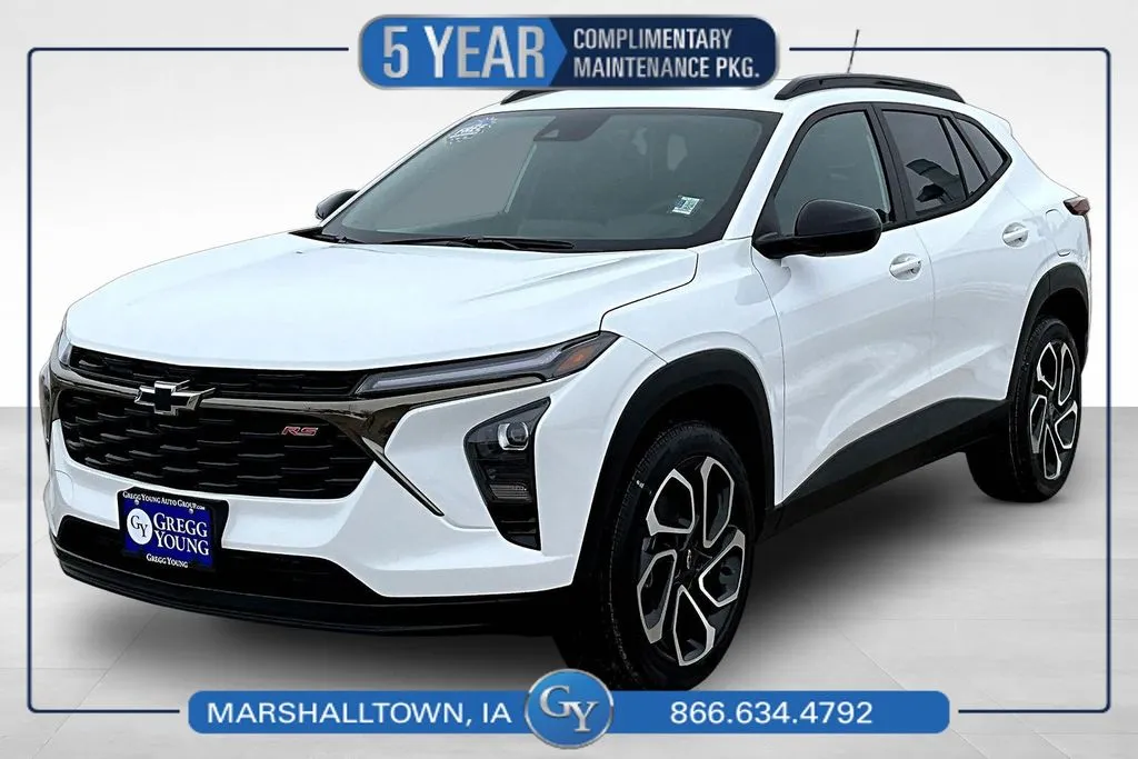 White 2026 Chevrolet Trax 2RS for sale in Marshalltown, IA