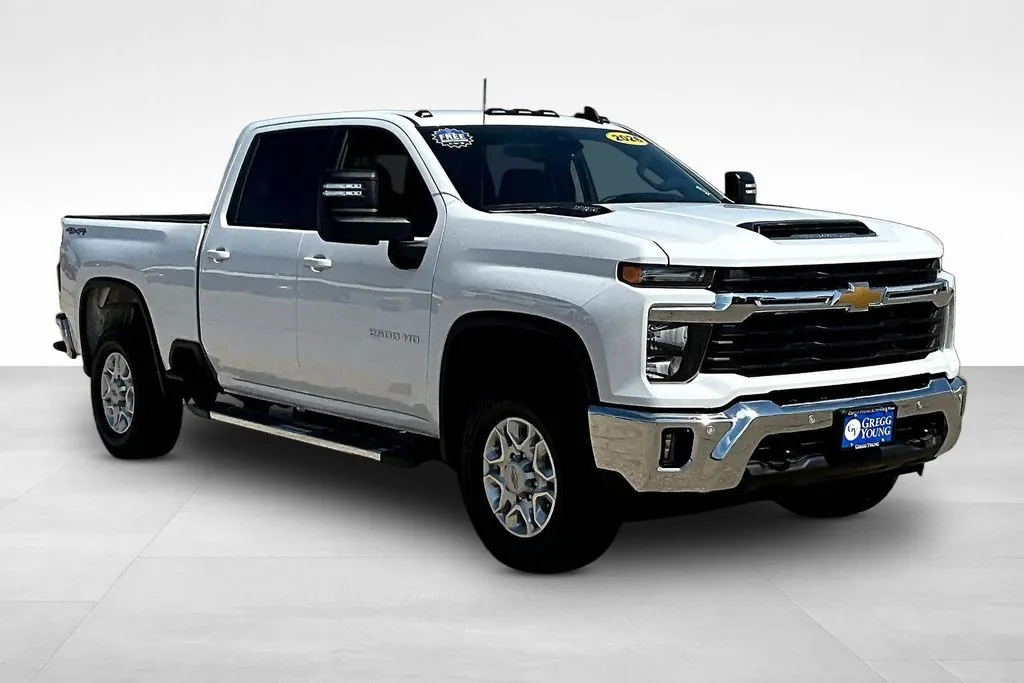 2026 Chevrolet Silverado 2500 HD LT - Photo 2