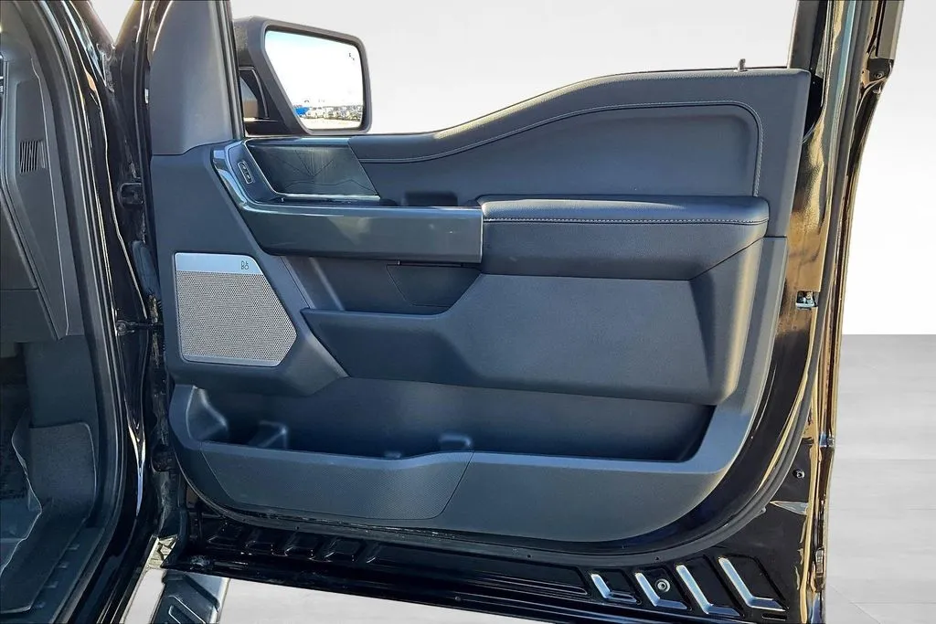 2023 Ford F-150 XLT - Photo 27