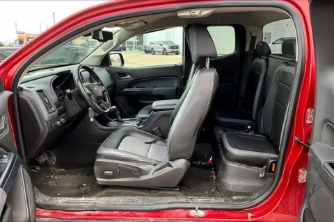 More photos of 2015 Chevrolet Colorado Z71 at Gregg Young Chevrolet Marshalltown, IA