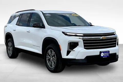 Photos of 2026 Chevrolet Traverse LT for sale in Marshalltown, IA at Gregg Young Chevrolet Marshalltown