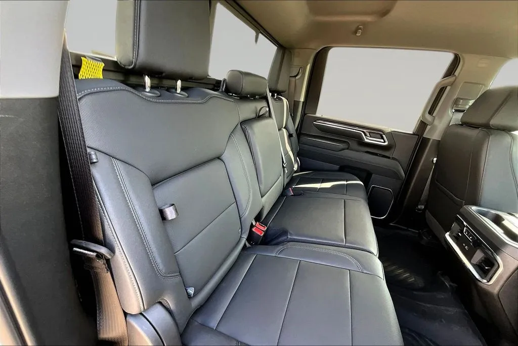 2026 Chevrolet Silverado 2500 HD LTZ - Photo 10