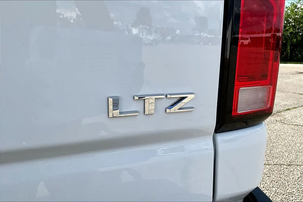 2026 Chevrolet Silverado 2500 HD LTZ - Photo 9