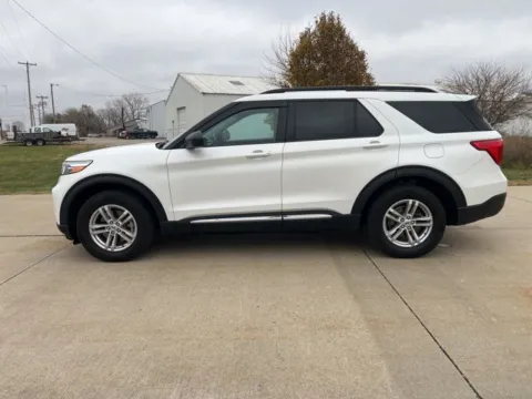 Photos of 2022 Ford Explorer XLT for sale in Marshalltown, IA at Gregg Young Chevrolet Marshalltown