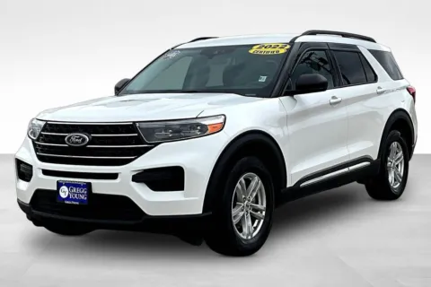 White 2022 Ford Explorer XLT for sale in Marshalltown, IA