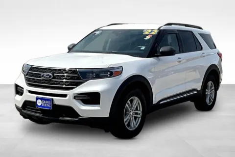 White 2022 Ford Explorer XLT for sale in Marshalltown, IA