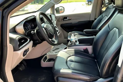 More photos of 2023 Chrysler Pacifica Touring L at Gregg Young Chevrolet Marshalltown, IA