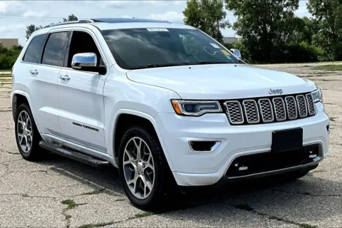 Photos of 2021 Jeep Grand Cherokee Overland for sale in Marshalltown, IA at Gregg Young Chevrolet Marshalltown