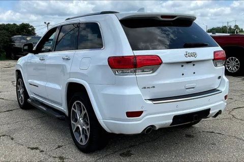 Another view of 2021 Jeep Grand Cherokee Overland for sale in Marshalltown, IA at Gregg Young Chevrolet Marshalltown