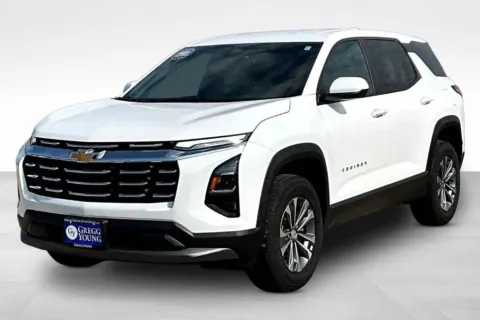 White 2026 Chevrolet Equinox LT for sale in Marshalltown, IA