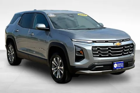 Photos of 2027 Chevrolet Equinox LT for sale in Marshalltown, IA at Gregg Young Chevrolet Marshalltown