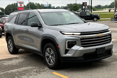 Photos of 2026 Chevrolet Traverse LT for sale in Marshalltown, IA at Gregg Young Chevrolet Marshalltown