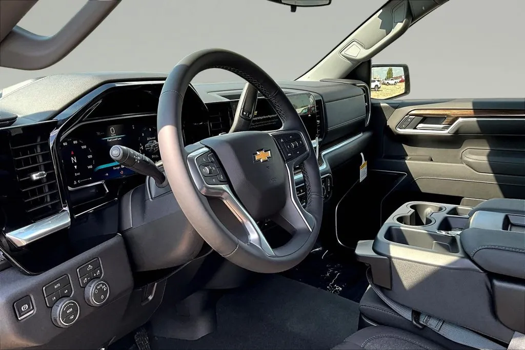 2026 Chevrolet Silverado 1500 LT - Photo 7