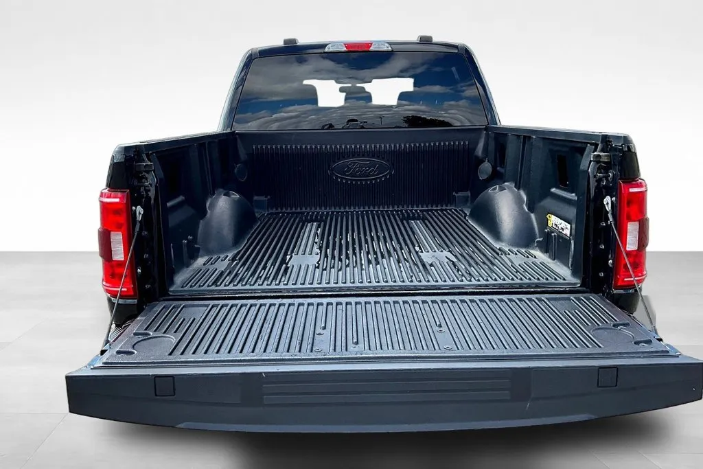 2023 Ford F-150 XLT - Photo 7