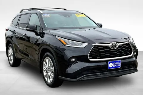 Another view of 2020 Toyota Highlander Limited for sale in Marshalltown, IA at Gregg Young Chevrolet Marshalltown