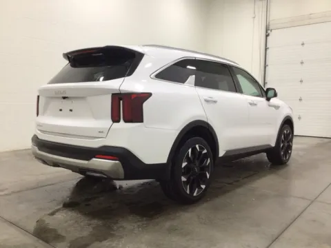 Another view of 2025 Kia Sorento for sale in Marshalltown, IA at Gregg Young Chevrolet Marshalltown