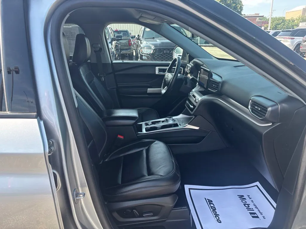 2023 Ford Explorer XLT - Photo 42