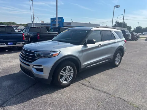 Silver 2023 Ford Explorer XLT for sale in Marshalltown, IA