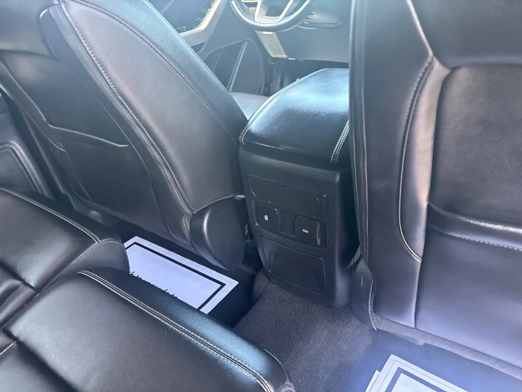 2023 Ford Explorer XLT - Photo 41