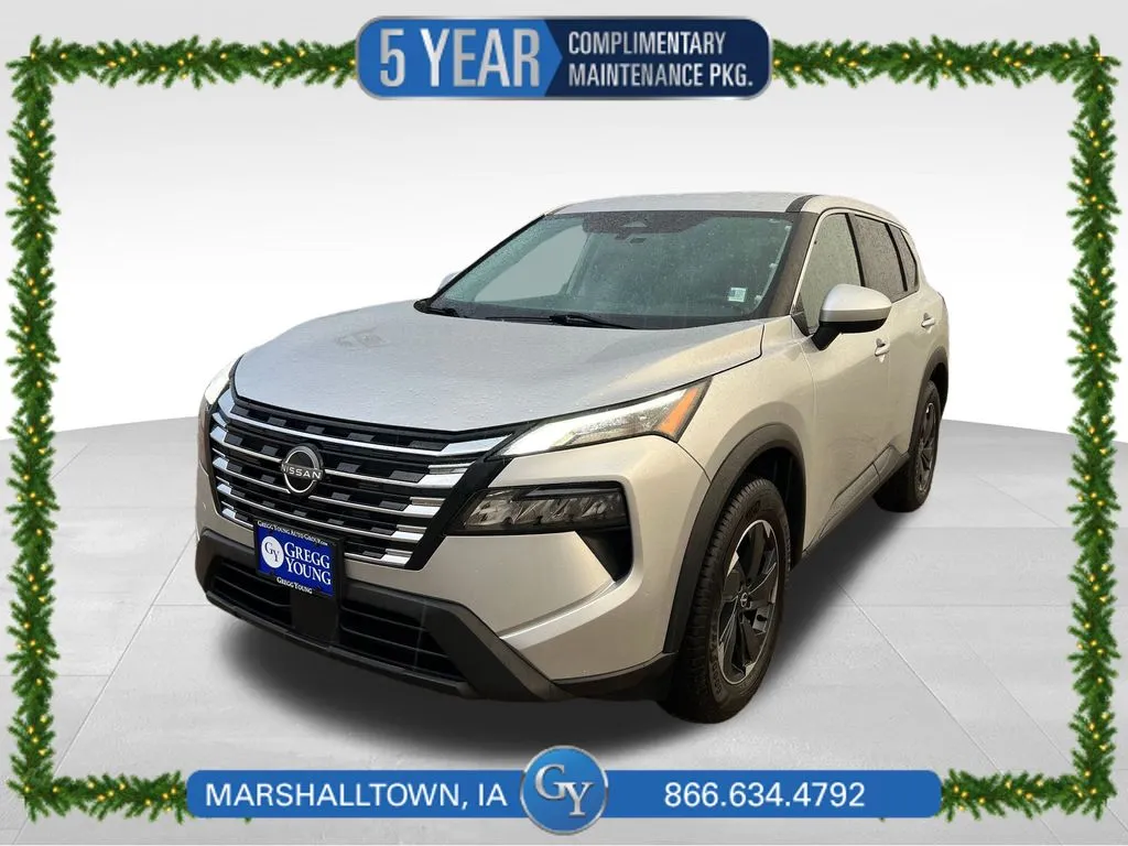 2024 Nissan Rogue SV's photo