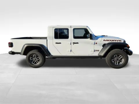 More photos of 2025 Jeep Gladiator Mojave at Gregg Young of Plattsmouth, NE