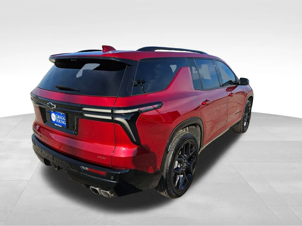 2024 Chevrolet Traverse RS photo 3