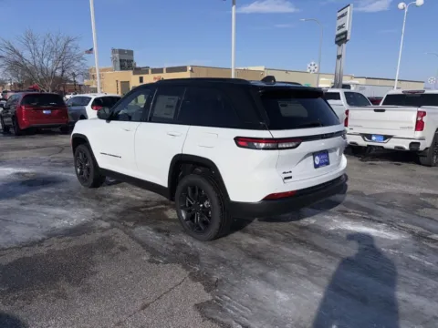 Another view of 2025 Jeep Grand Cherokee Limited for sale in Atlantic, IA at Gregg Young of Atlantic