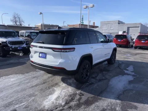 More photos of 2025 Jeep Grand Cherokee Limited at Gregg Young of Atlantic, IA