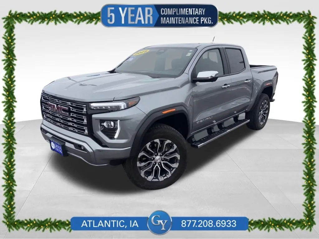 2025 GMC Canyon Denali's photo