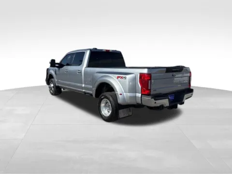 More photos of 2022 Ford F-350SD Lariat at Gregg Young of Atlantic, IA