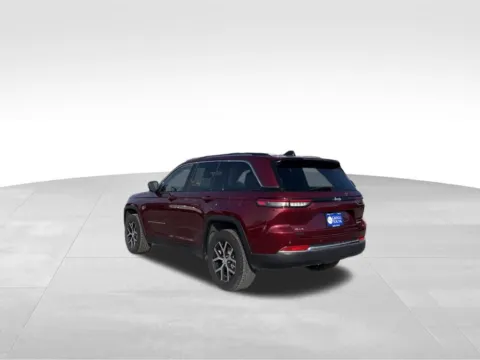 More photos of 2023 Jeep Grand Cherokee Limited at Gregg Young of Atlantic, IA