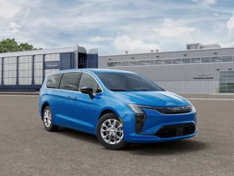 More photos of 2027 Chrysler Pacifica Select at Gregg Young Chrysler Dodge Jeep Ram of Atlantic, IA