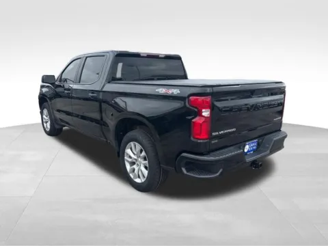 More photos of 2021 Chevrolet Silverado 1500 Custom at Gregg Young Chrysler Dodge Jeep Ram of Atlantic, IA