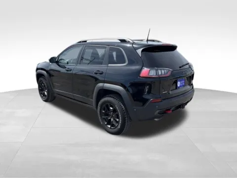 More photos of 2019 Jeep Cherokee Trailhawk at Gregg Young Chrysler Dodge Jeep Ram of Atlantic, IA
