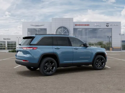 More photos of 2026 Jeep Grand Cherokee Limited at Gregg Young Chrysler Dodge Jeep Ram of Atlantic, IA