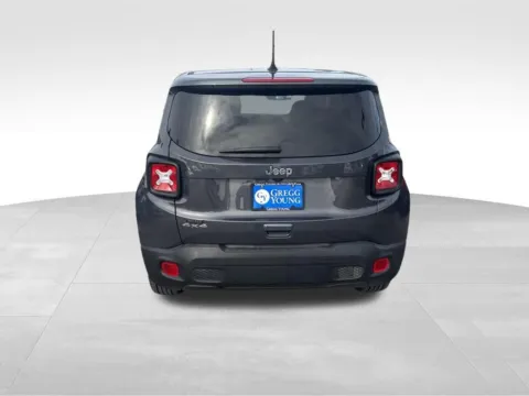 More photos of 2023 Jeep Renegade Latitude at Gregg Young Chrysler Dodge Jeep Ram of Atlantic, IA
