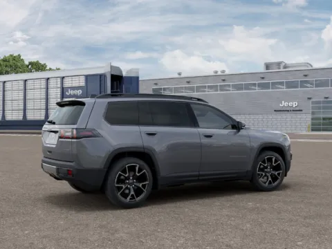 More photos of 2027 Jeep Cherokee Limited at Gregg Young Chrysler Dodge Jeep Ram of Atlantic, IA