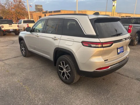 Another view of 2025 Jeep Grand Cherokee Limited for sale in Atlantic, IA at Gregg Young of Atlantic